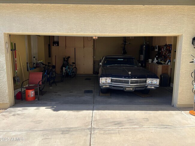 Building Photo - 7240 E Manning St