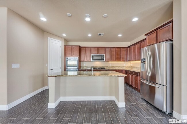 Building Photo - 4942 Monrovia Dr