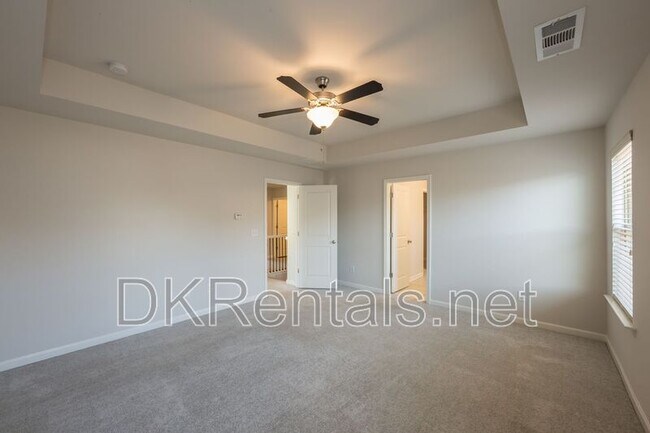 Building Photo - 2928 Cottage Ln