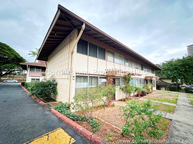 Building Photo - 4890 Kilauea Ave