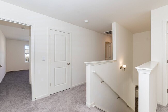 Building Photo - Spacious 4-Bedroom Home with Open Layout