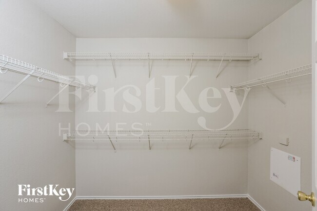 Building Photo - 7367 Lyia Br