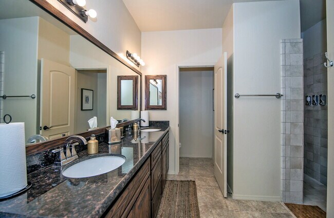 Building Photo - "Fully-Furnished 3-Bedroom, 2-Bathroom Home!"