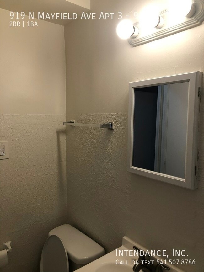 Building Photo - 919 N Mayfield Ave