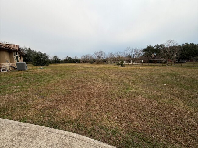 Building Photo - 28264 Rose Ln