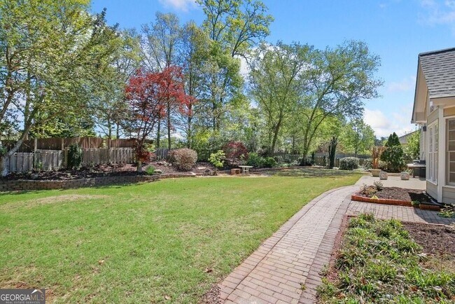 Building Photo - 4009 Treemont Ln