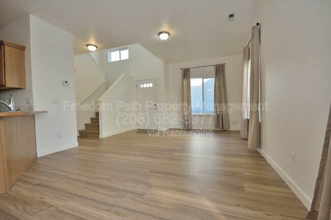 Building Photo - 7830 Mather Ct