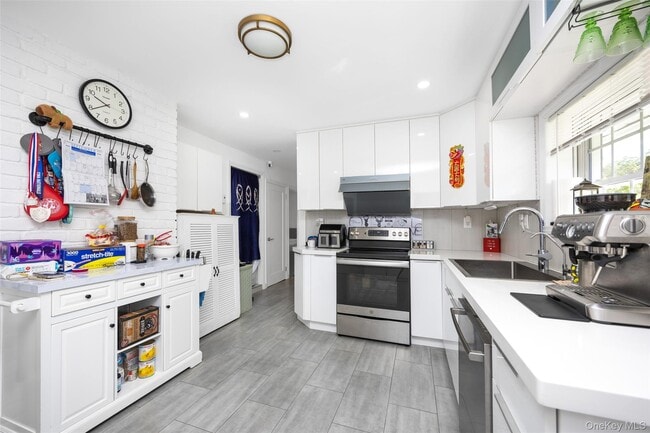 Building Photo - 80 Cypress Ln E