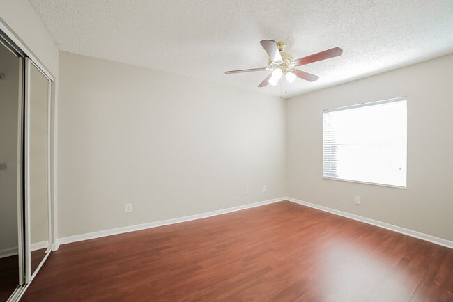 Building Photo - 228 La Costa Way