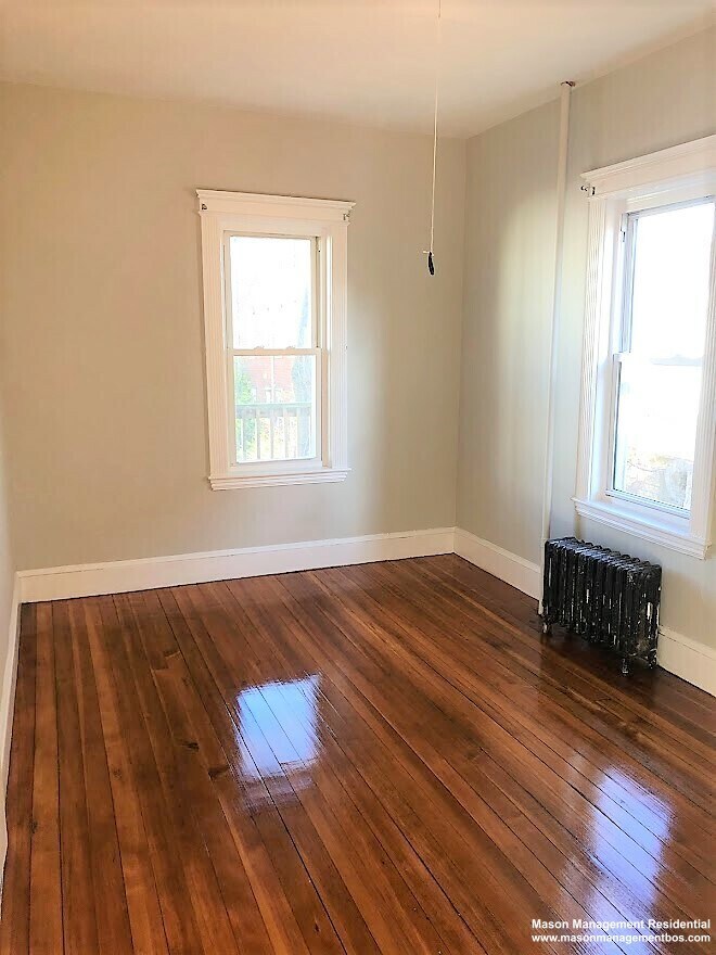 #2 - 19 Arden St