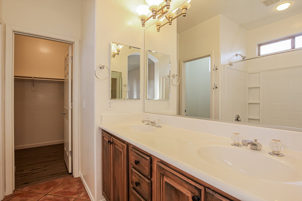 Building Photo - 2543 W Old Paint Trail