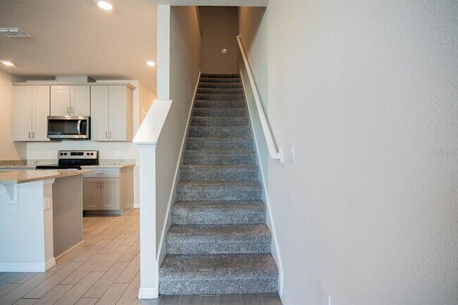 Building Photo - 425 Legacy Lp