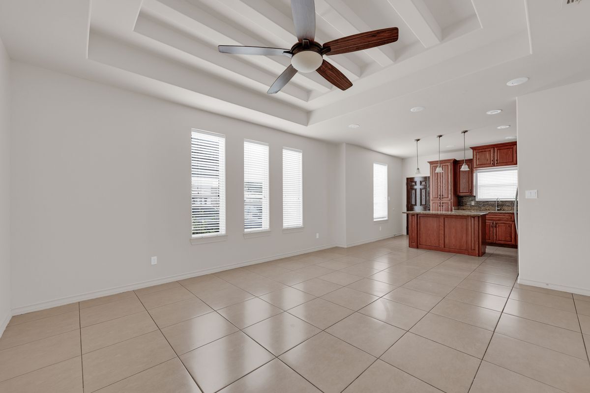 Building Photo - 2801 Sabercat Ave