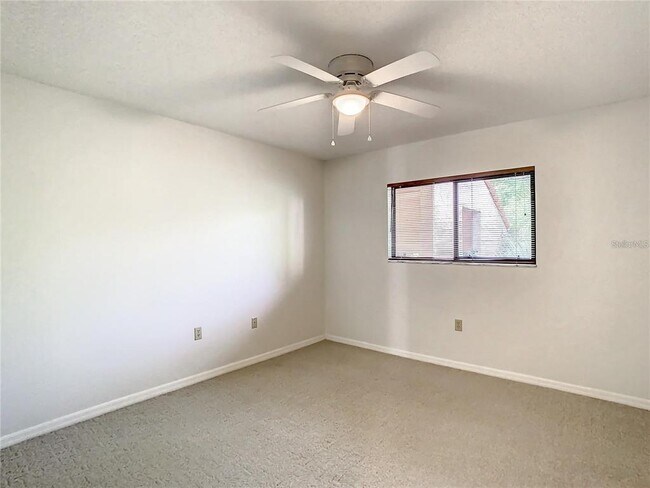Building Photo - 1158 Carmel Cir