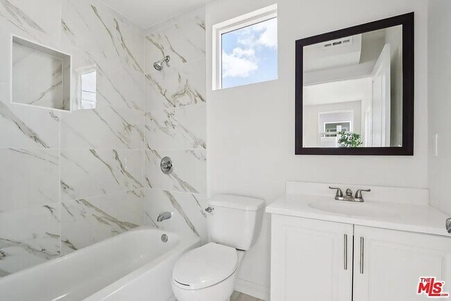 Building Photo - 1677 E 111th St