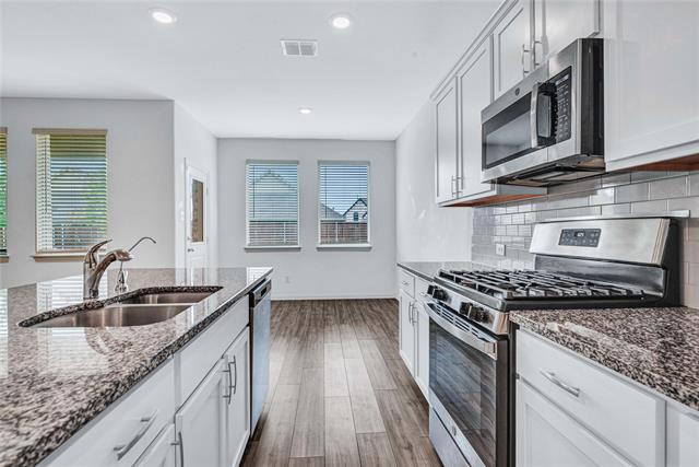 Building Photo - 5916 Pensby Dr