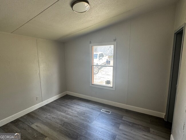 Building Photo - 18 Mohican Maze