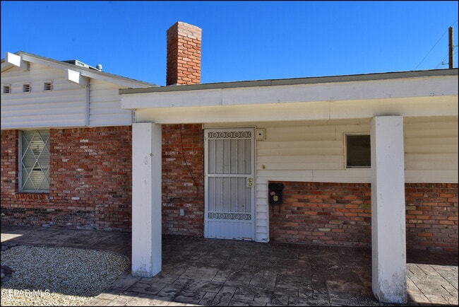 Building Photo - 4700 Louisiana St