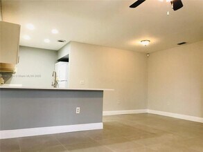 Building Photo - 2 bedroom in Pembroke Pines FL 33024