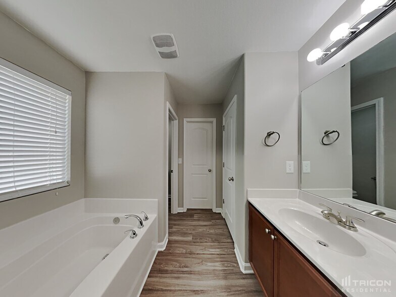 Building Photo - 3884 Ashley Hill Dr