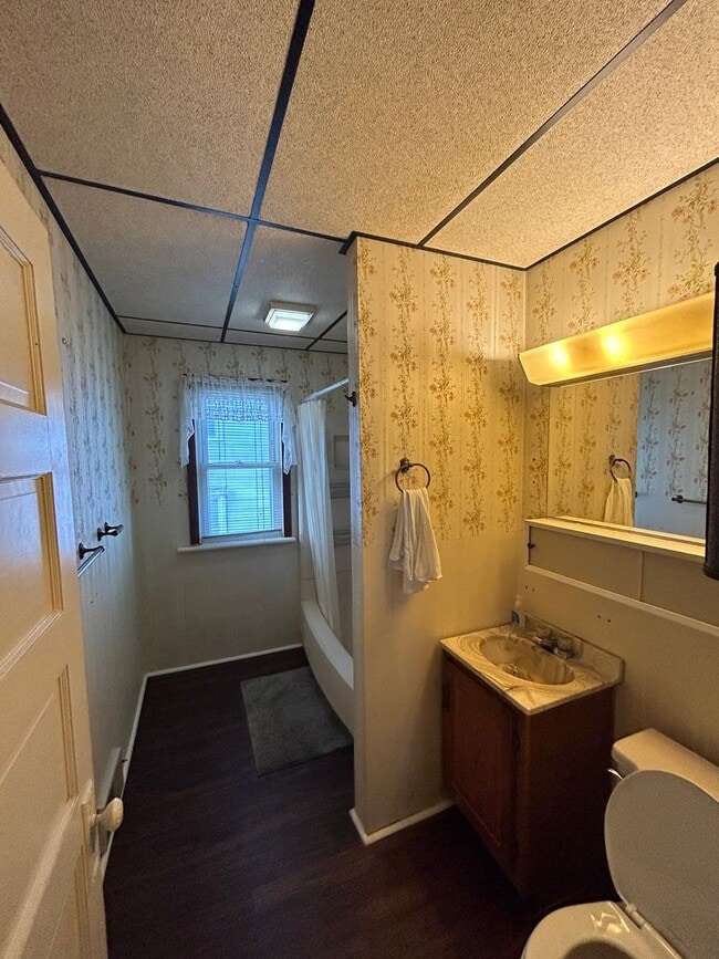 Building Photo - 13 Mcclellan Ave