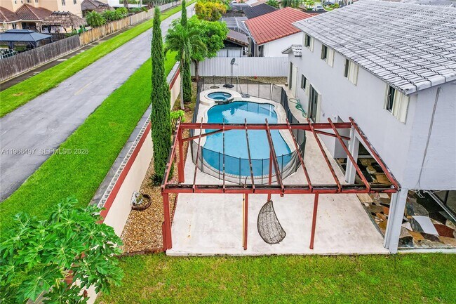 Building Photo - 14011 SW 156th Terrace