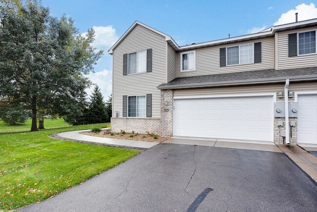 Building Photo - 11246 Isanti Ct NE