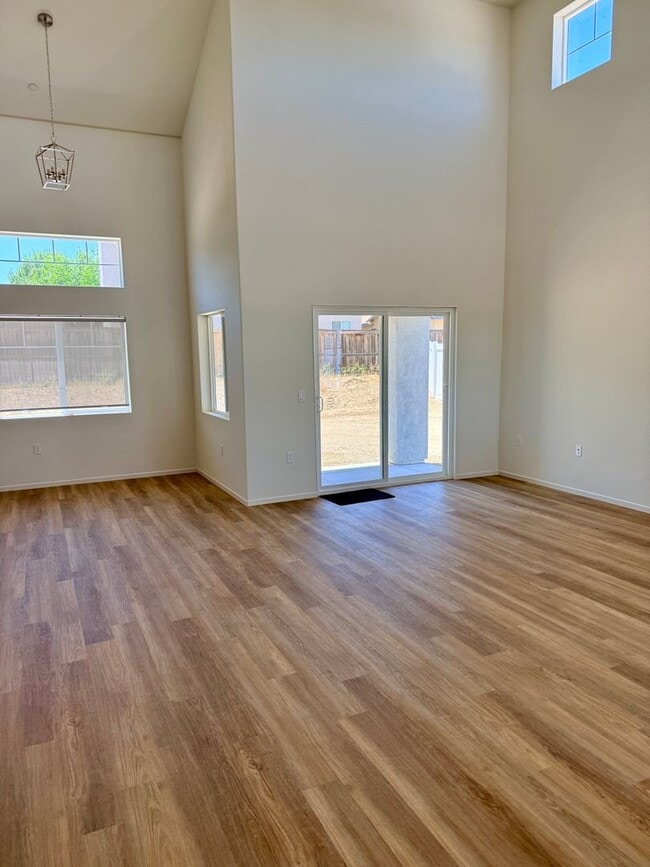 Building Photo - 11715 Sebastian Rd