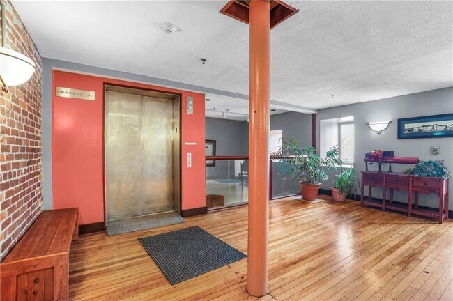 Building Photo - 494 Woonasquatucket Ave
