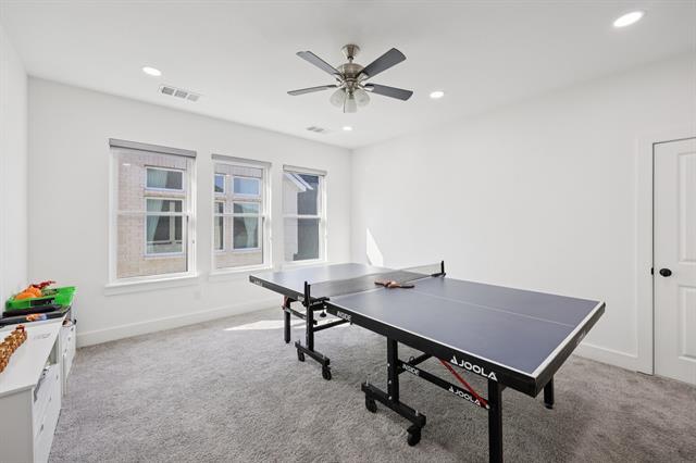 Building Photo - 3691 Spruce Hills St