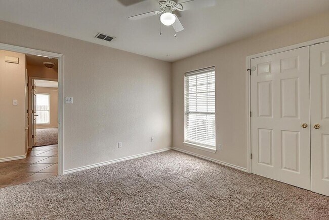 Building Photo - 14905 Dasmarinas Dr