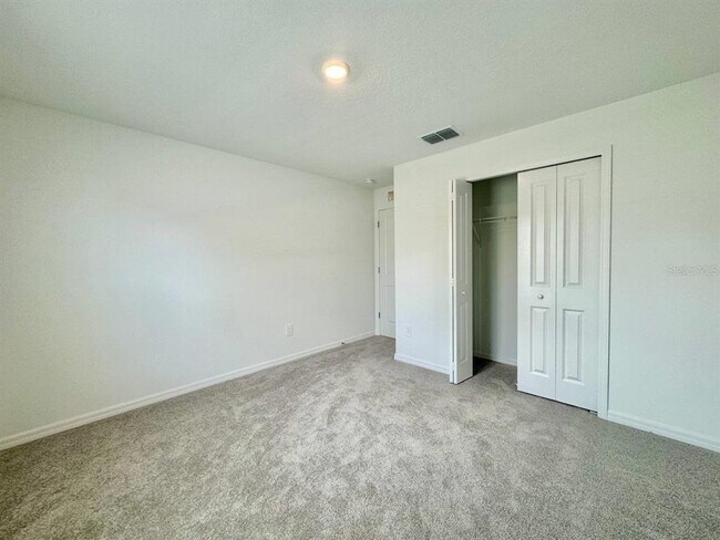 Building Photo - 10205 Alder Green Dr