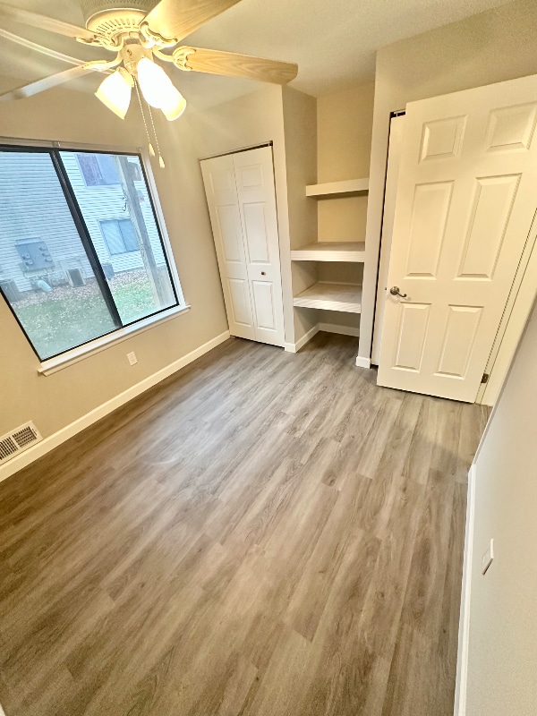 Building Photo - 807 Hickory Cir