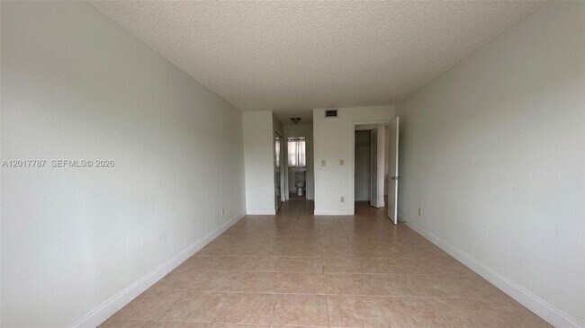 Building Photo - 7725 SW 86th St