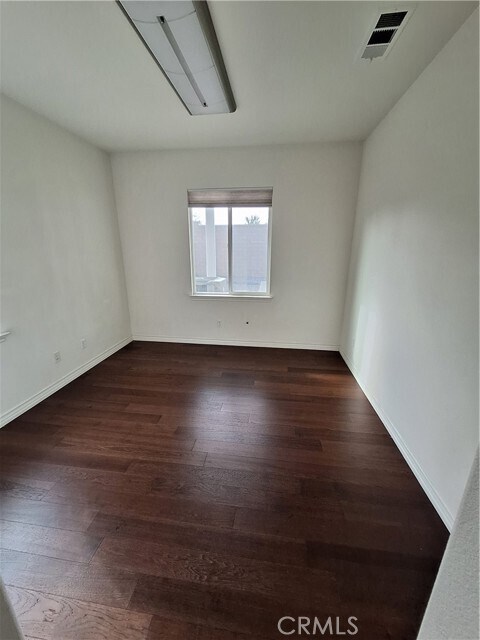 Building Photo - 27416 Pinyon St