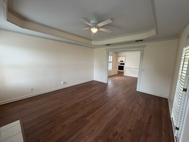 Building Photo - 1702 Thomas Ct