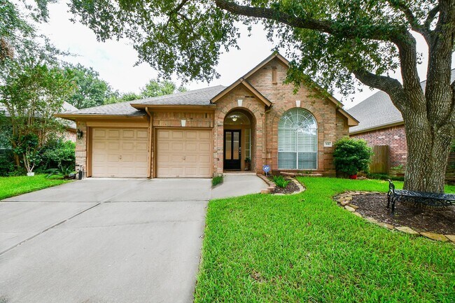 Primary Photo - 535 Avery Dr