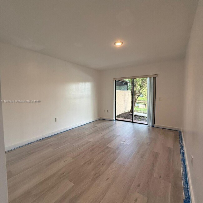 Building Photo - 10832 NW 30th Pl