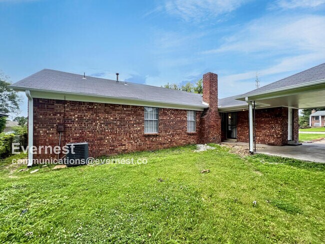 Building Photo - 5397 Yale Rd