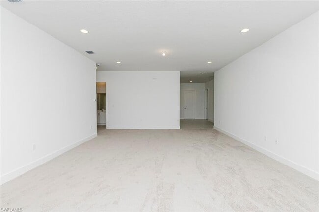 Building Photo - 5114 Panella Ave