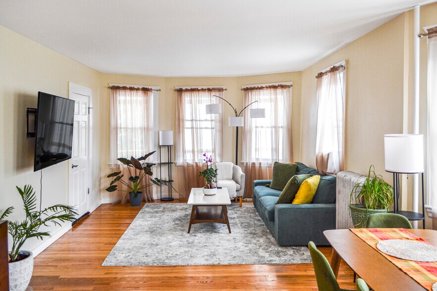 Building Photo - 36 Curry Cir