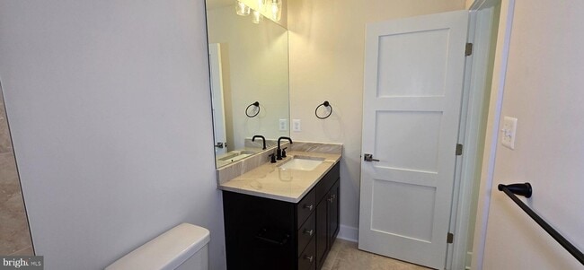 Building Photo - 1 Chapel Alley