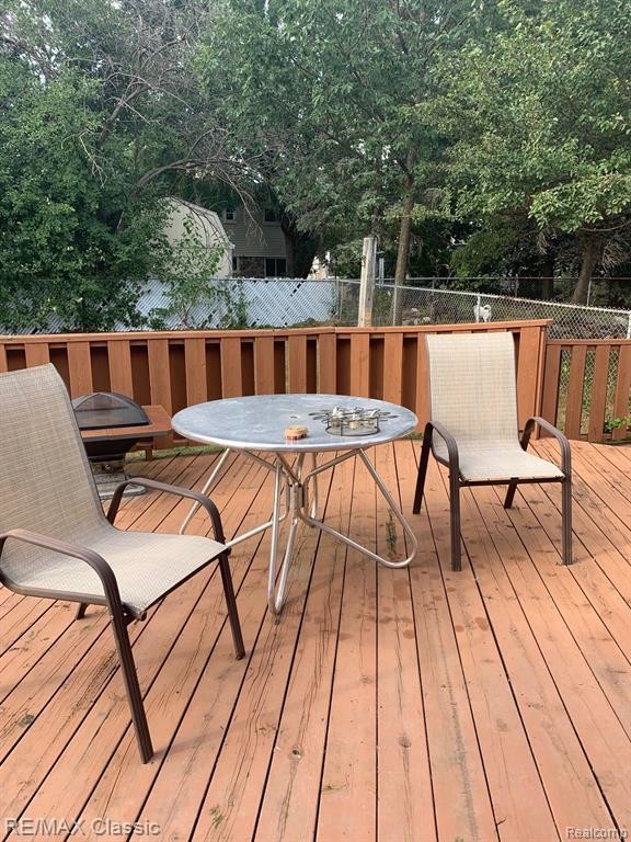 Building Photo - 43056 Devon Ln