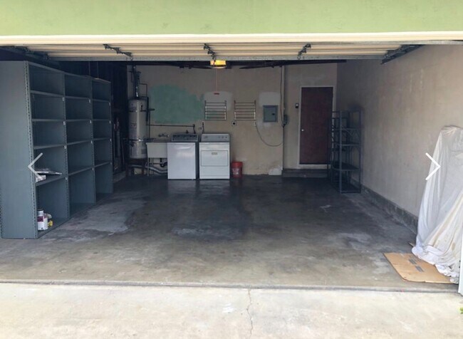 Building Photo - Beautiful 3 Bed / 2 Bath Home Near San Diego State University