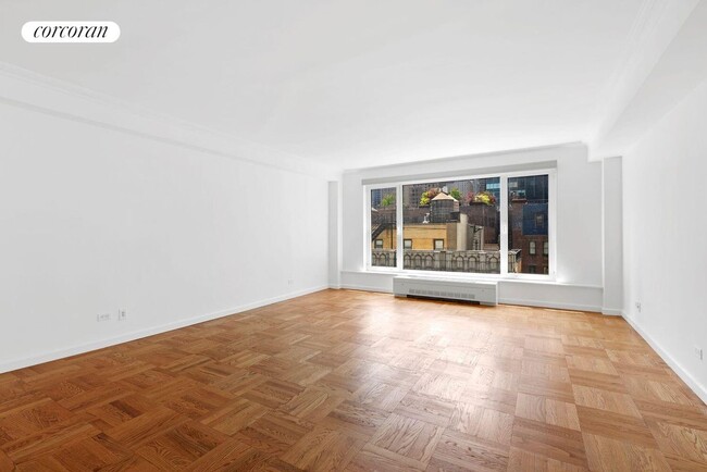 Building Photo - 200 Central Park S