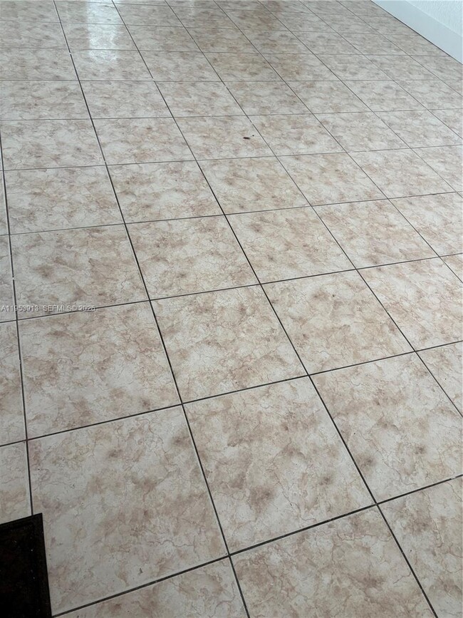 Building Photo - 280 NE 48th Terrace