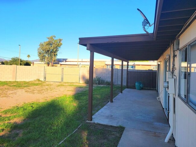 Building Photo - Spacious 3-Bed Rental, Large Yard and Prim...