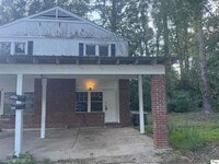 Building Photo - 920 Eastland Ave