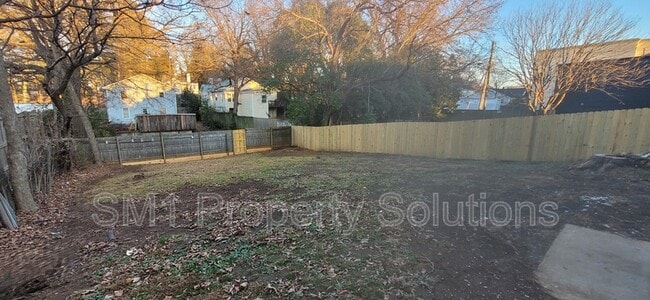 Building Photo - 514 N Hamilton St