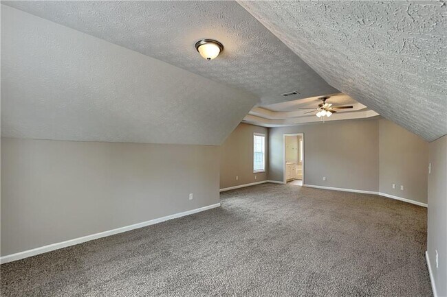 Building Photo - 2305 Luther Terrace SW